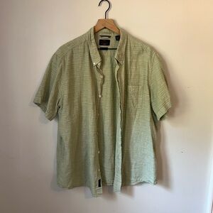 Men's Green Button-Up Shirt